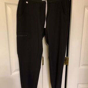 FIGS black jogger scrub pants
